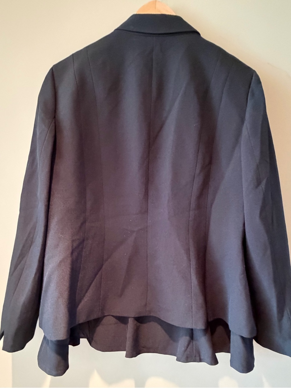 Kasper 2pc Black Skirt Suit flounce Skirt & Blazer 18 - Picture 2 of 6
